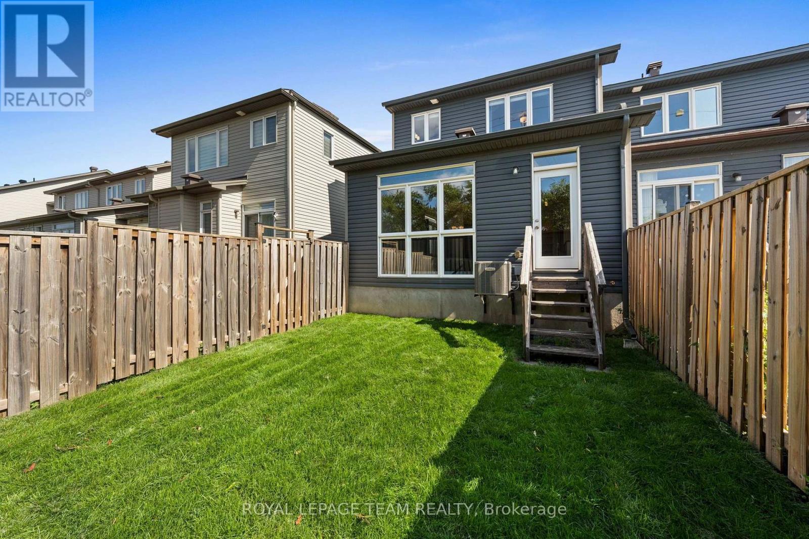 547 Rioja Street Property Photo 39