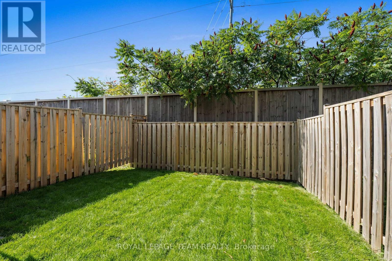547 Rioja Street Property Photo 42