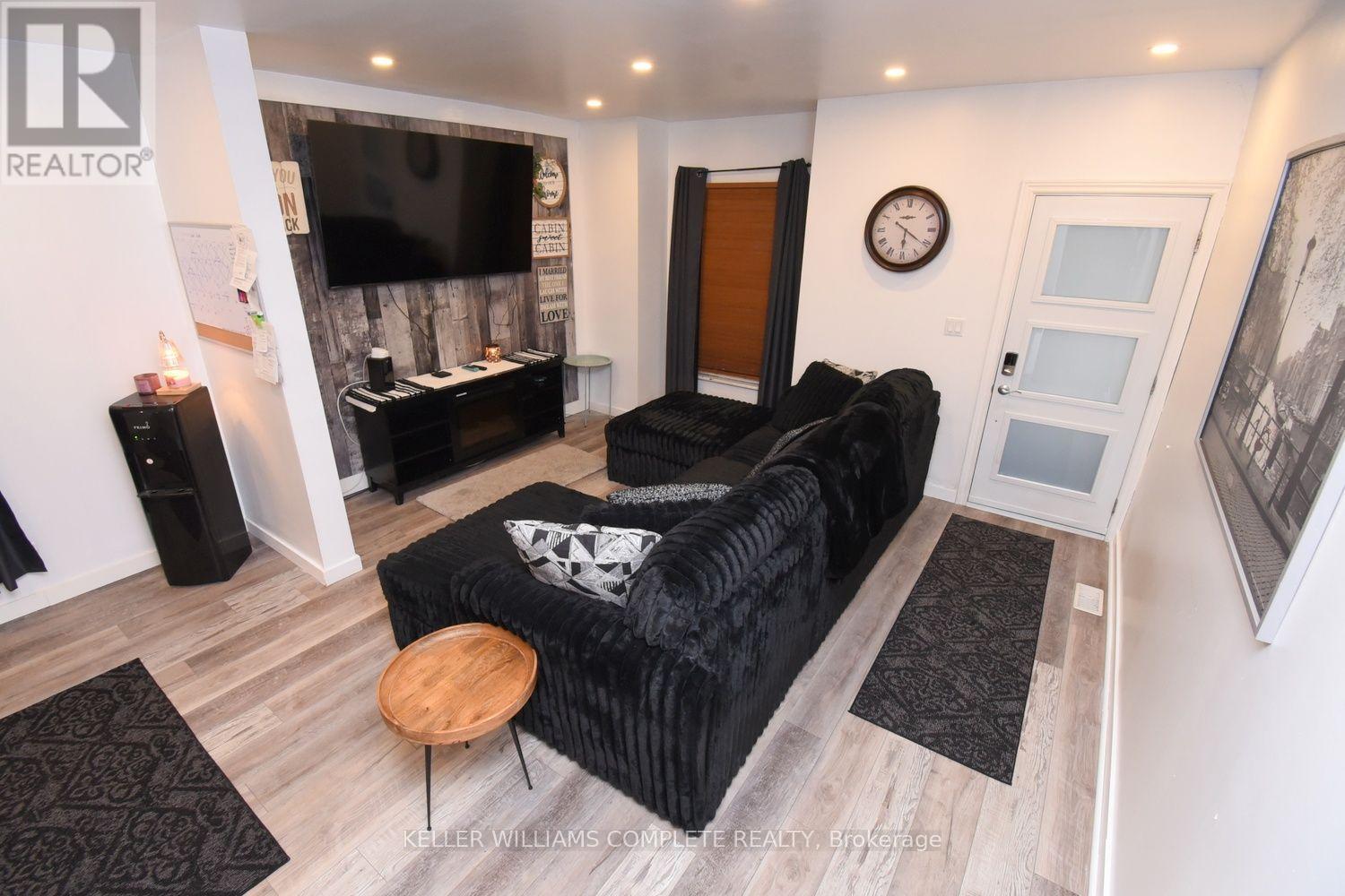 80 Francis Street Property Photo 10