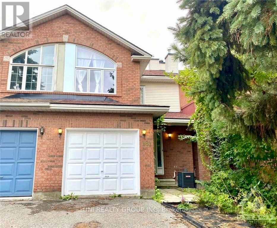 181 THORNBURY CRESCENT Property Photo 1