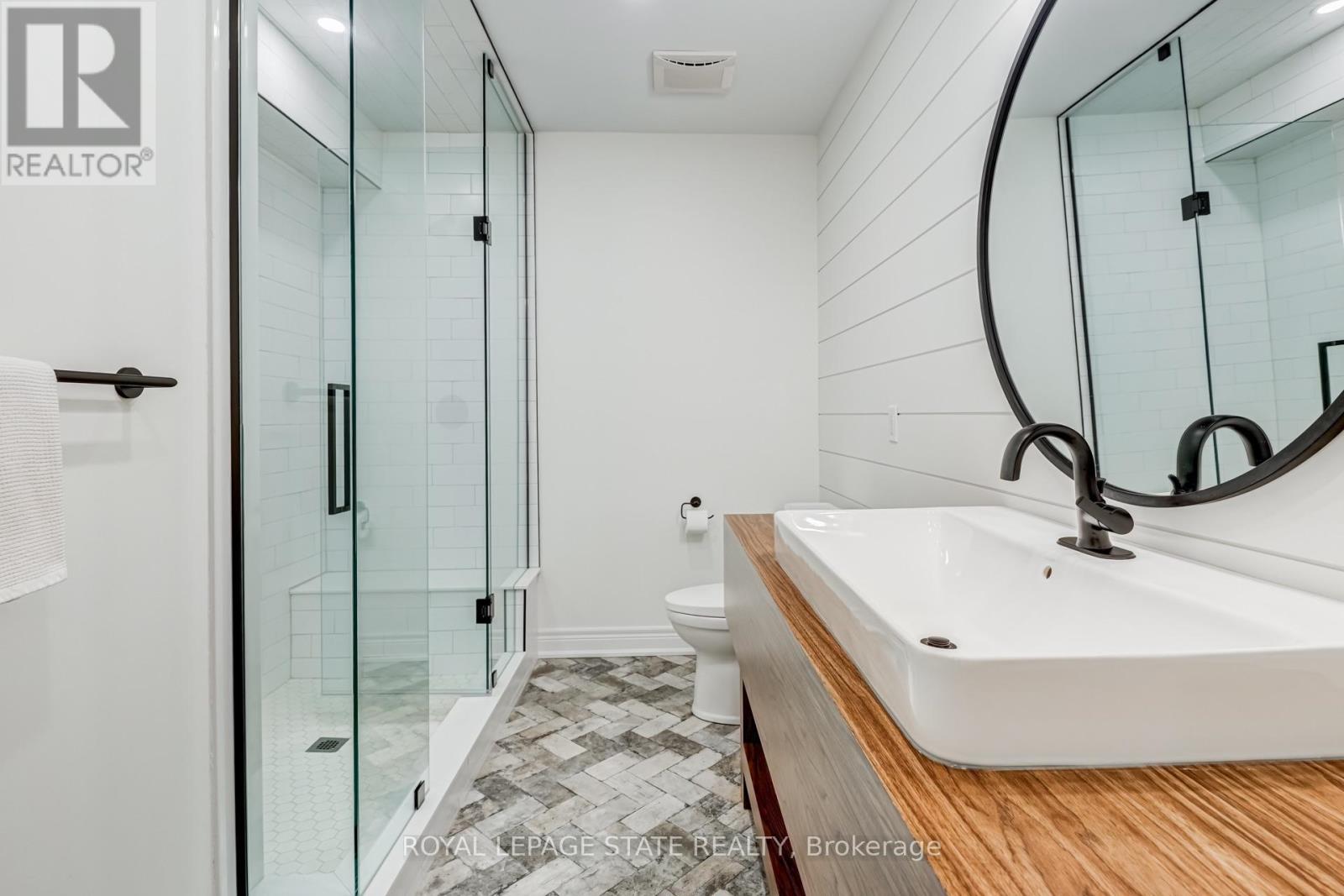 60 Parker Avenue Property Photo 42