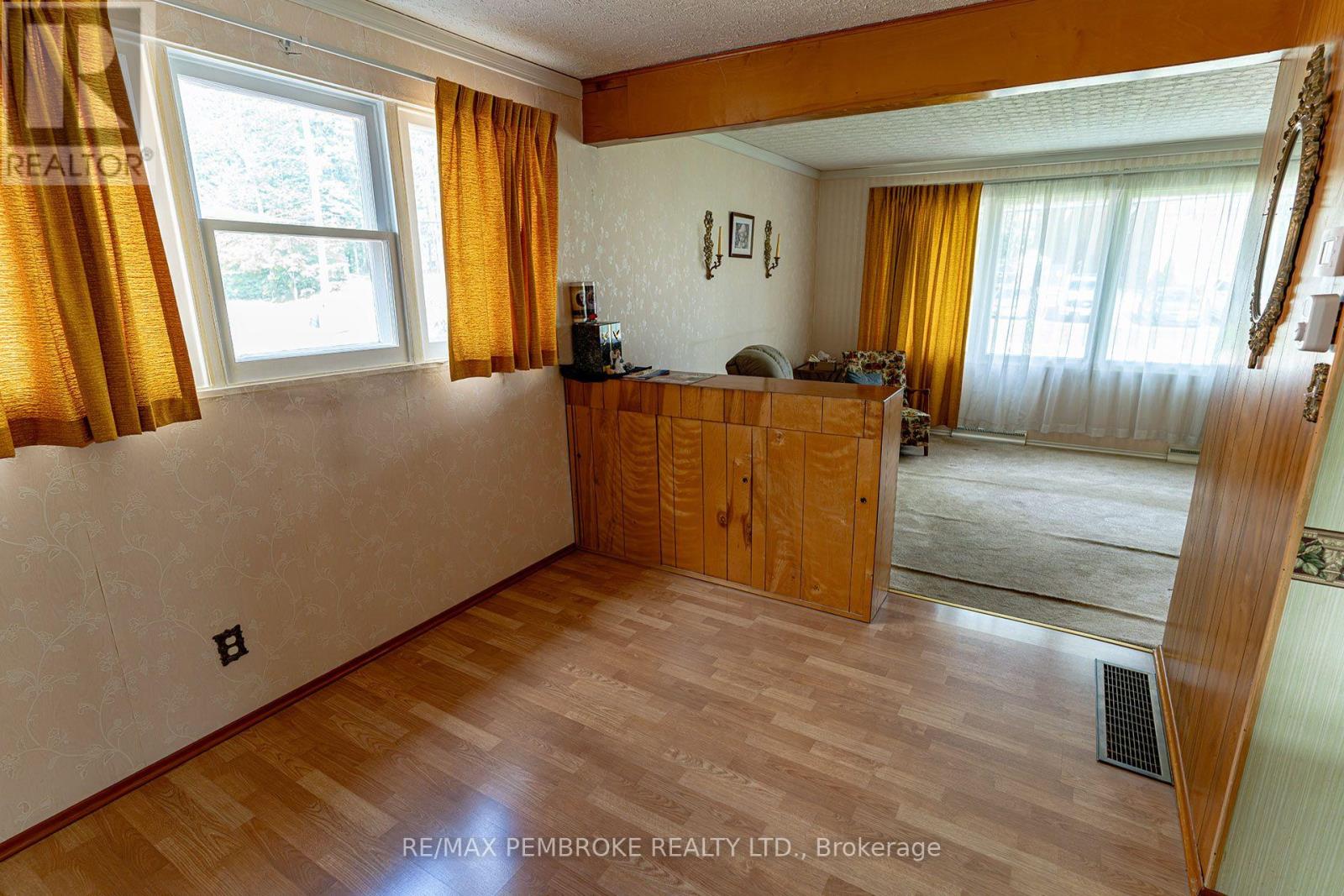142 Deacon Street Property Photo 19