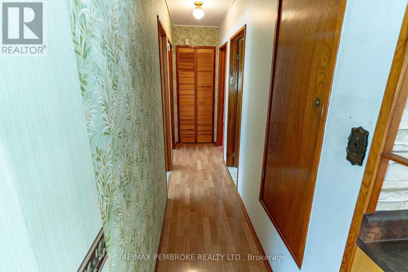 142 Deacon Street Property Photo 23