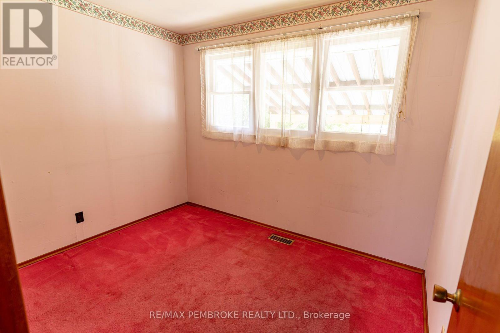 142 Deacon Street Property Photo 29