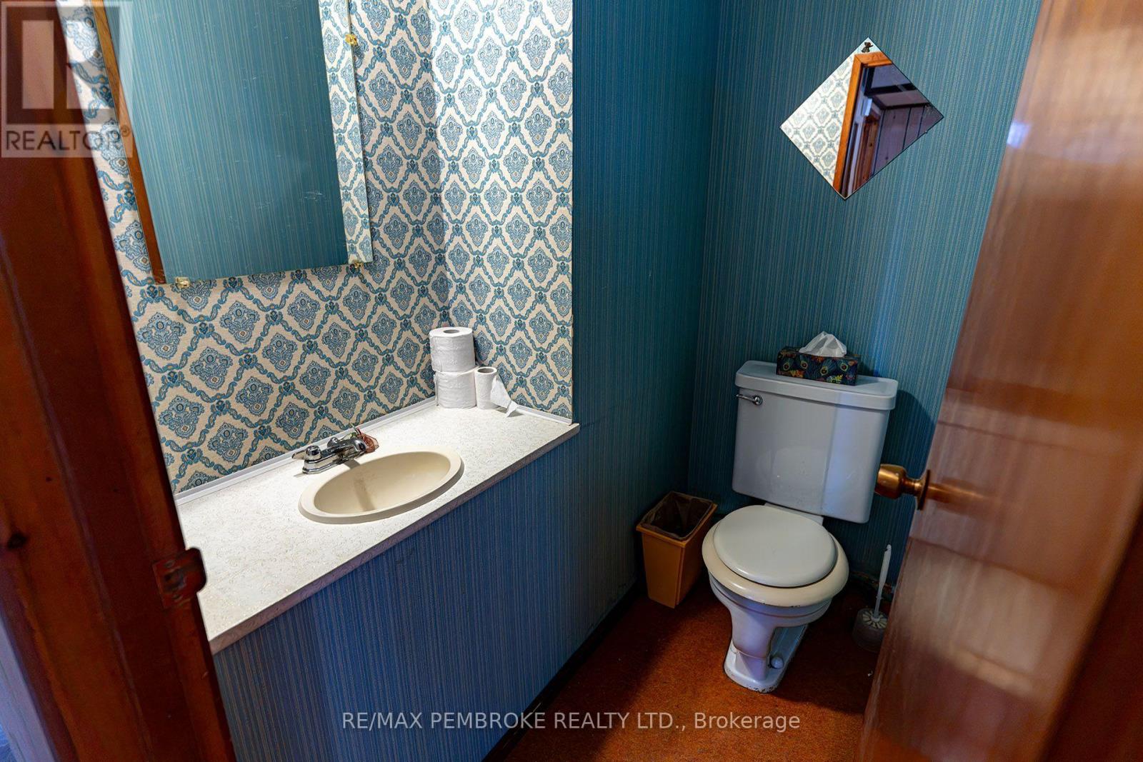 142 Deacon Street Property Photo 35