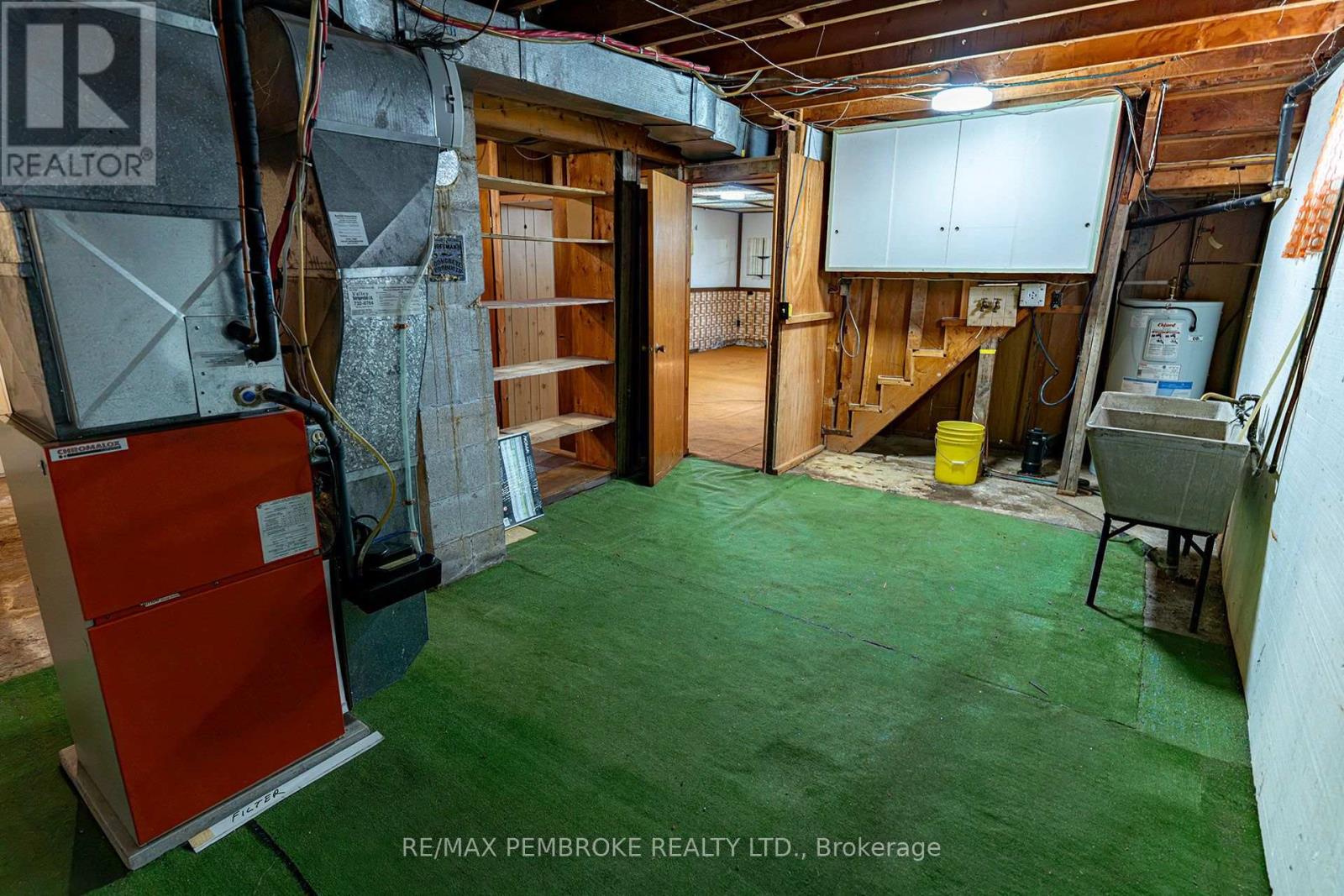 142 Deacon Street Property Photo 39