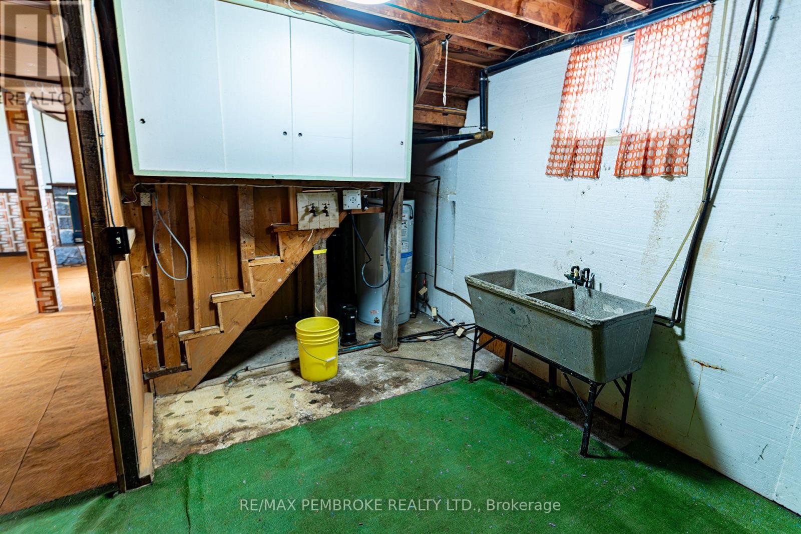 142 Deacon Street Property Photo 40