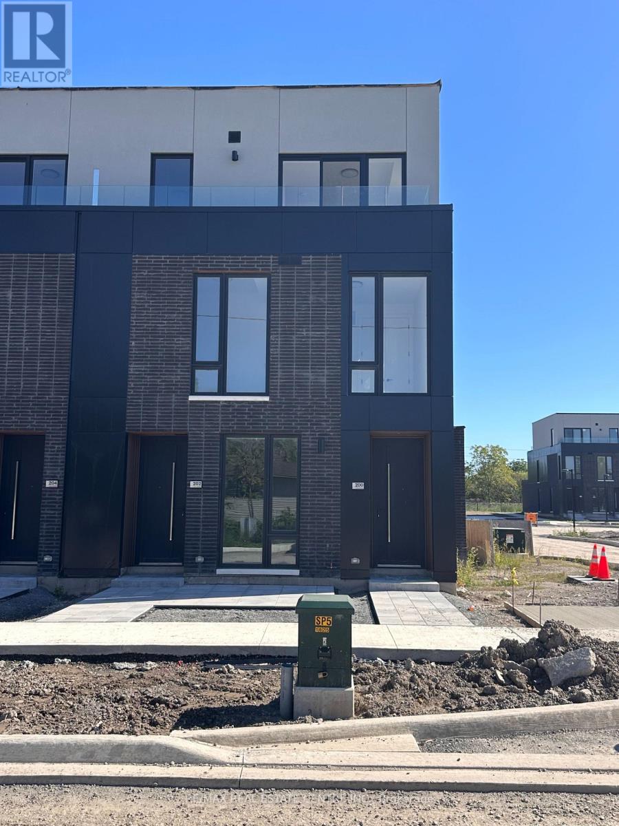 200 Ellis Avenue Property Photo 1