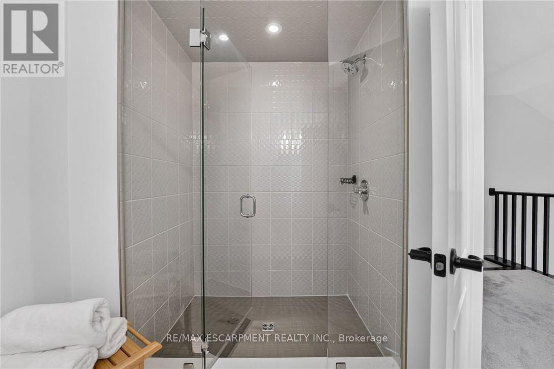 62 Forestview Court Property Photo 33