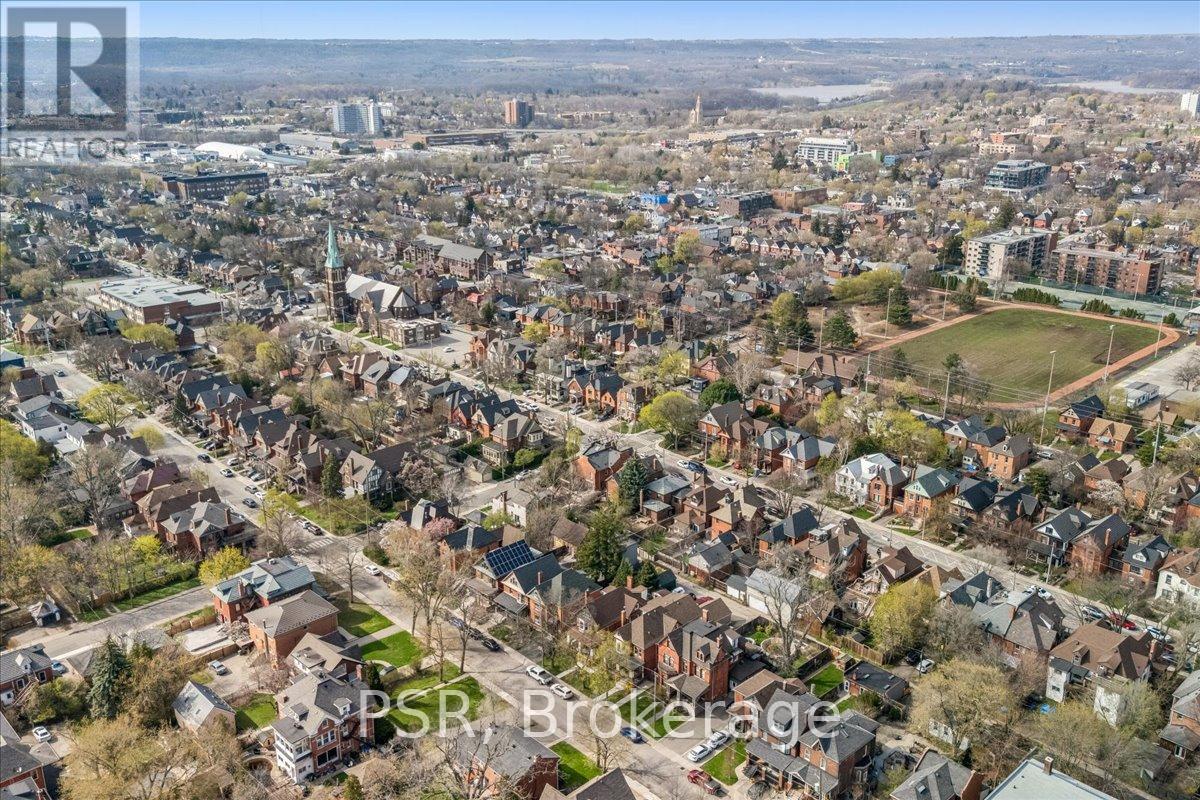 40 Stanley Avenue Property Photo 47