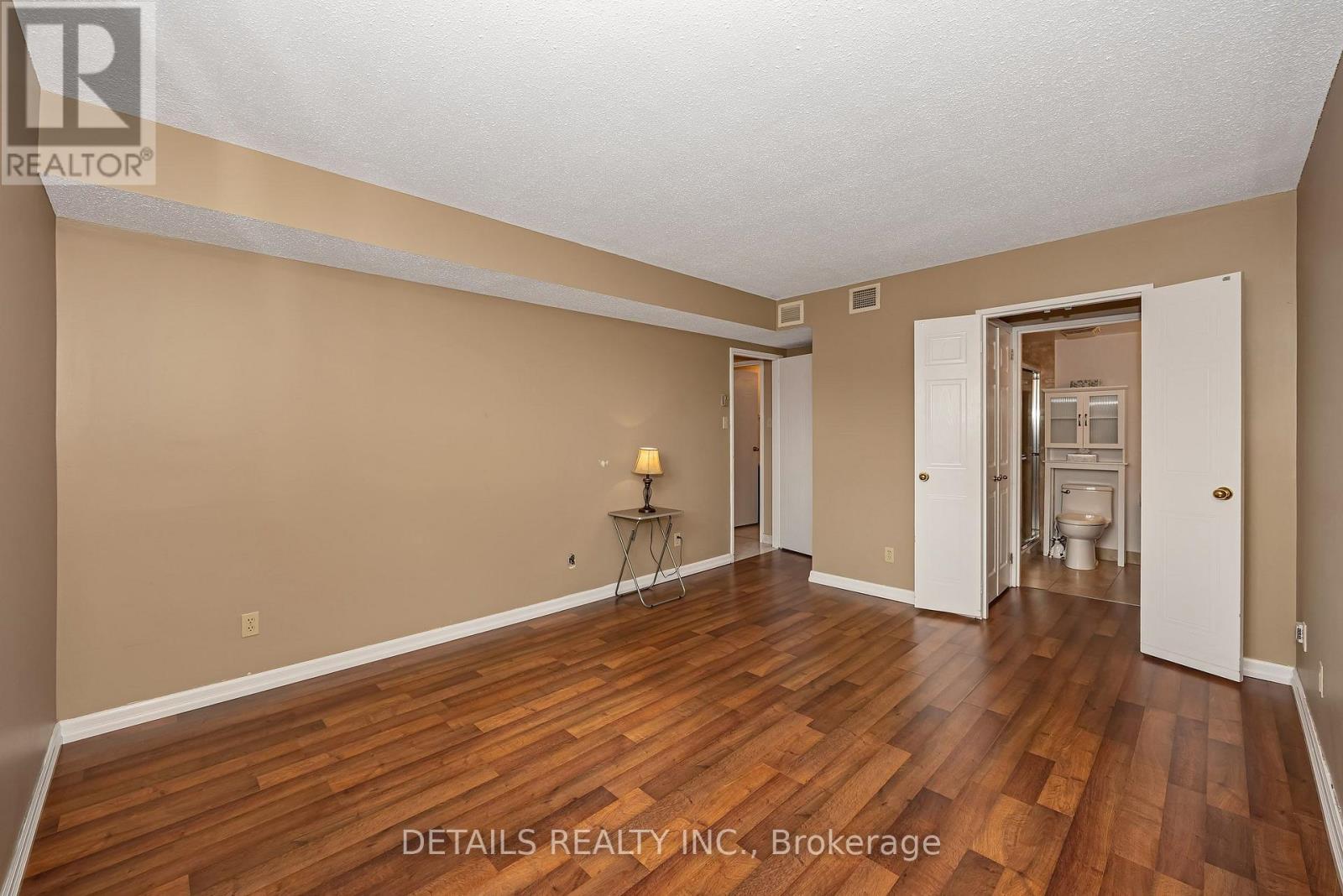 908 - 1705 Playfair Drive Property Photo 15