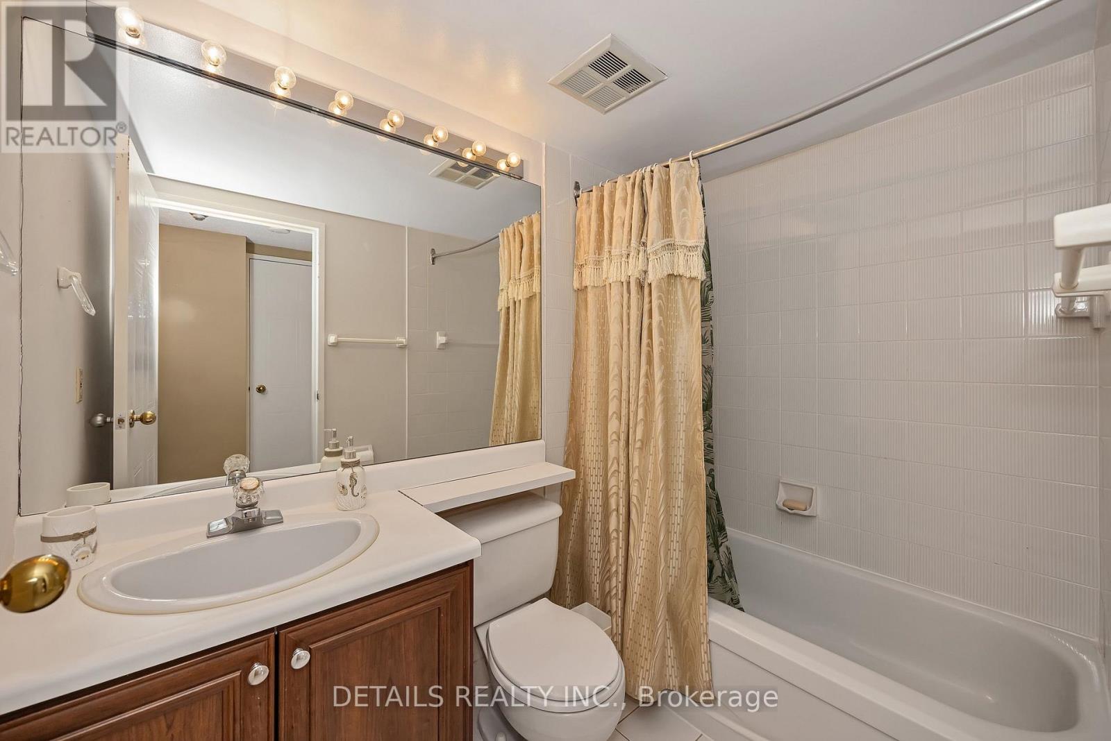 908 - 1705 Playfair Drive Property Photo 21