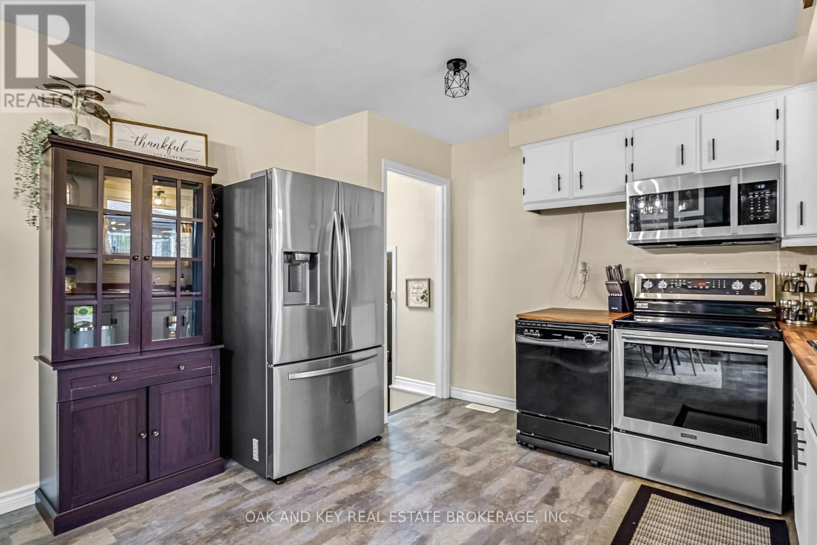 26 Sinclair Avenue Property Photo 8