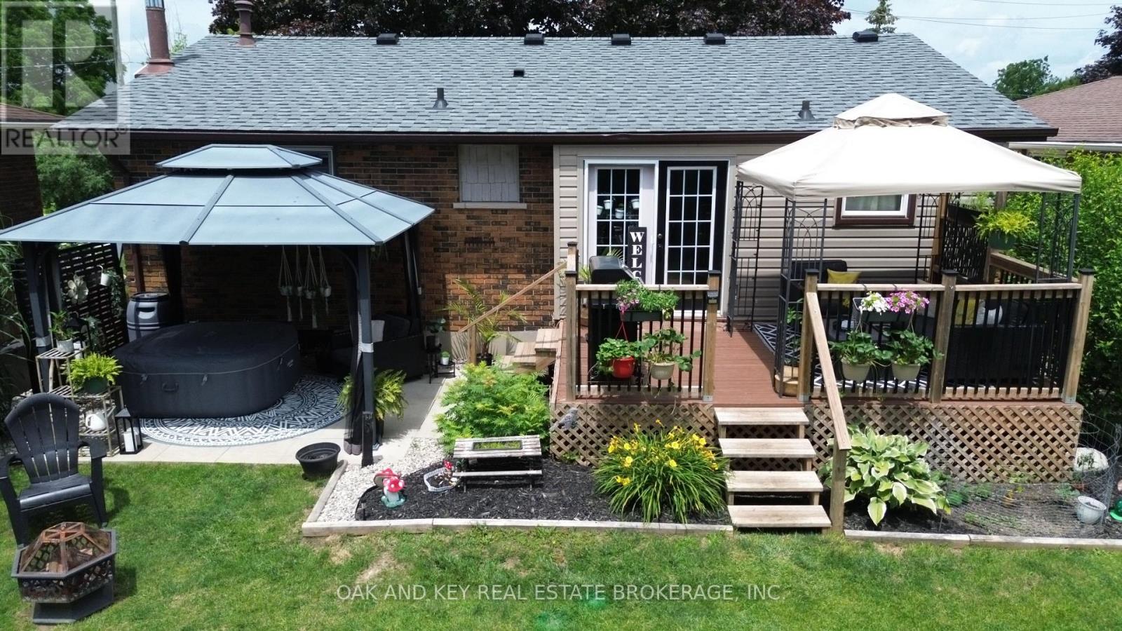 26 Sinclair Avenue Property Photo 28