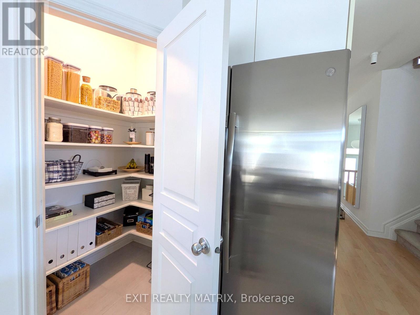 865 Cologne Street Property Photo 12