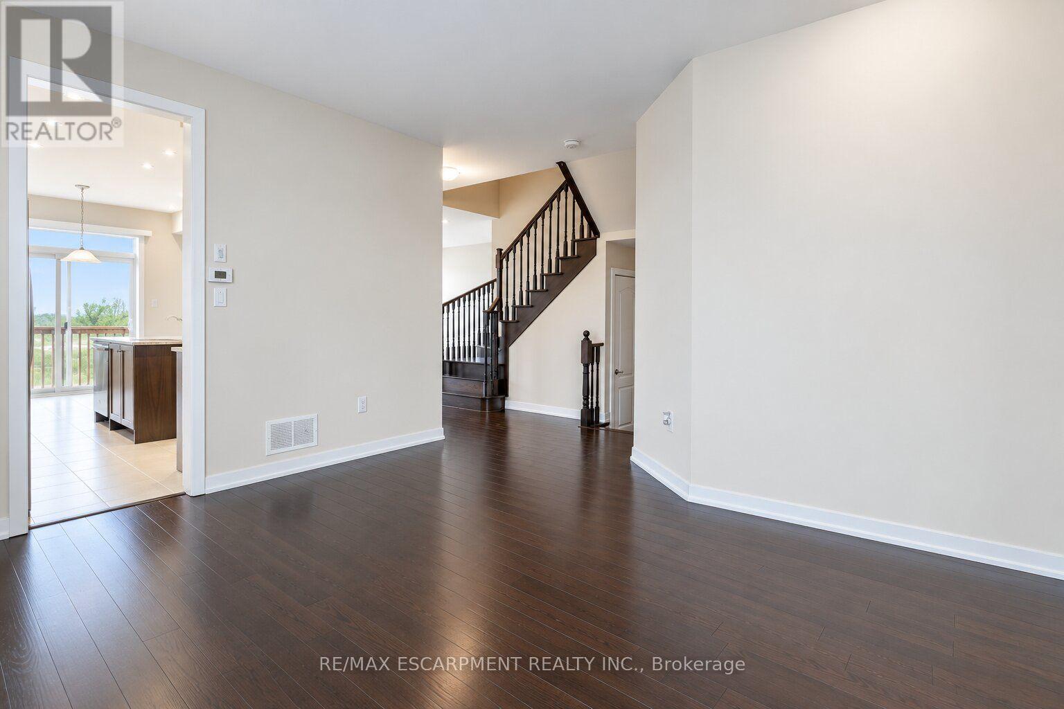 92 Longboat Run W Property Photo 22