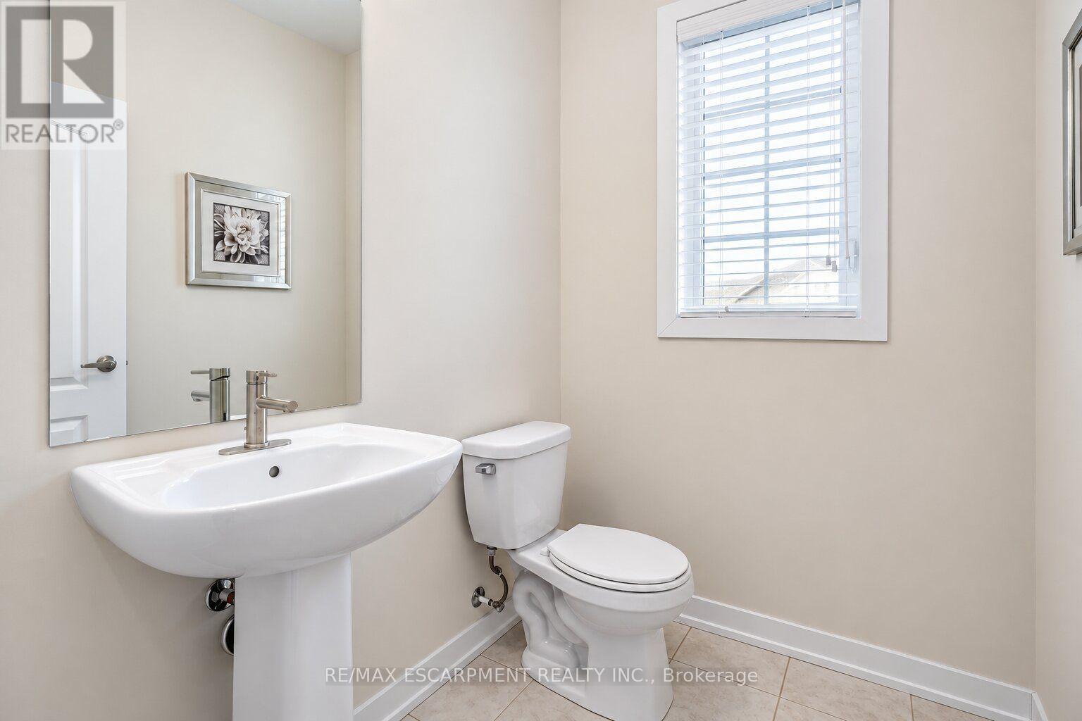 92 Longboat Run W Property Photo 34