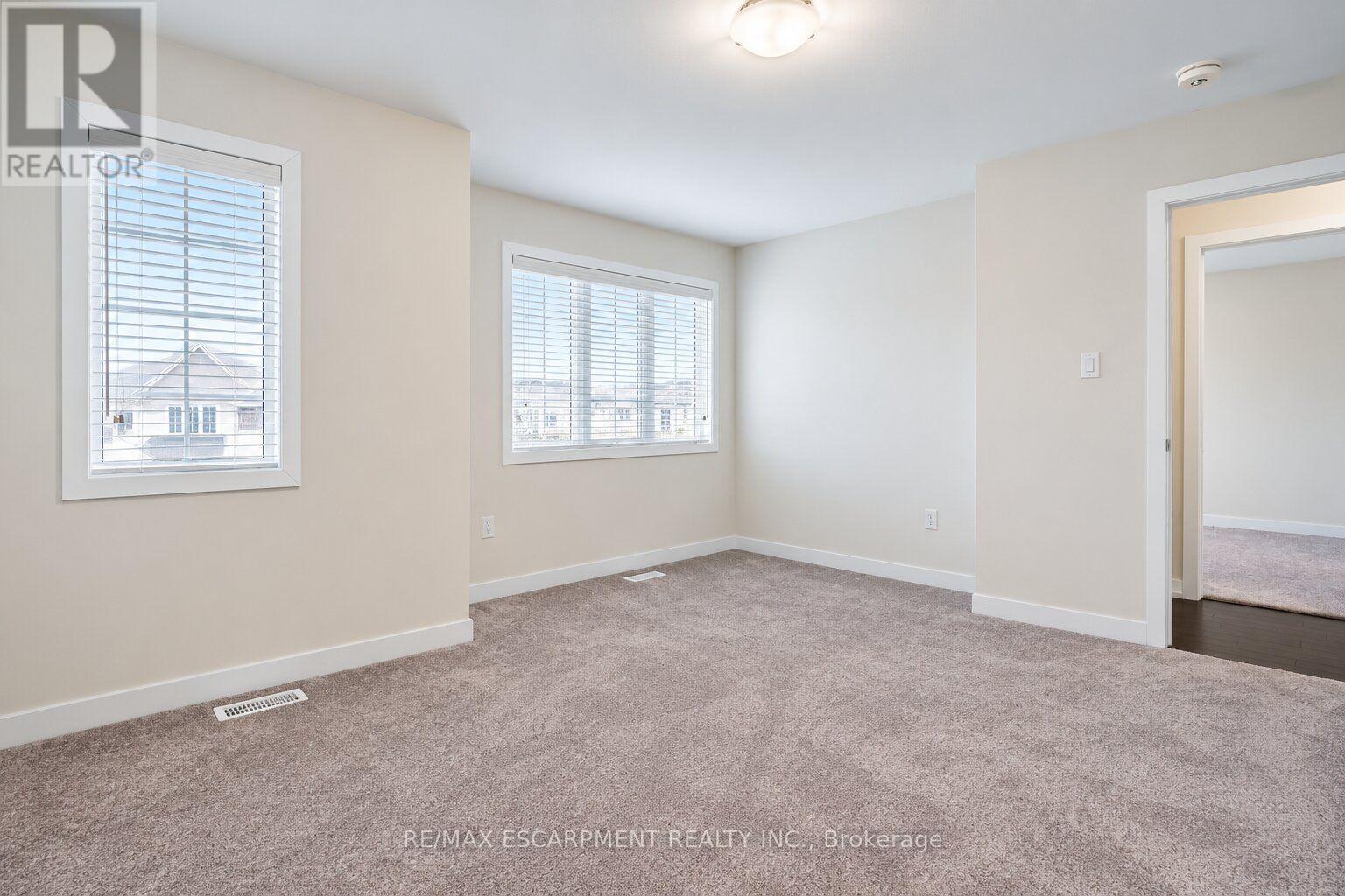 92 Longboat Run W Property Photo 36