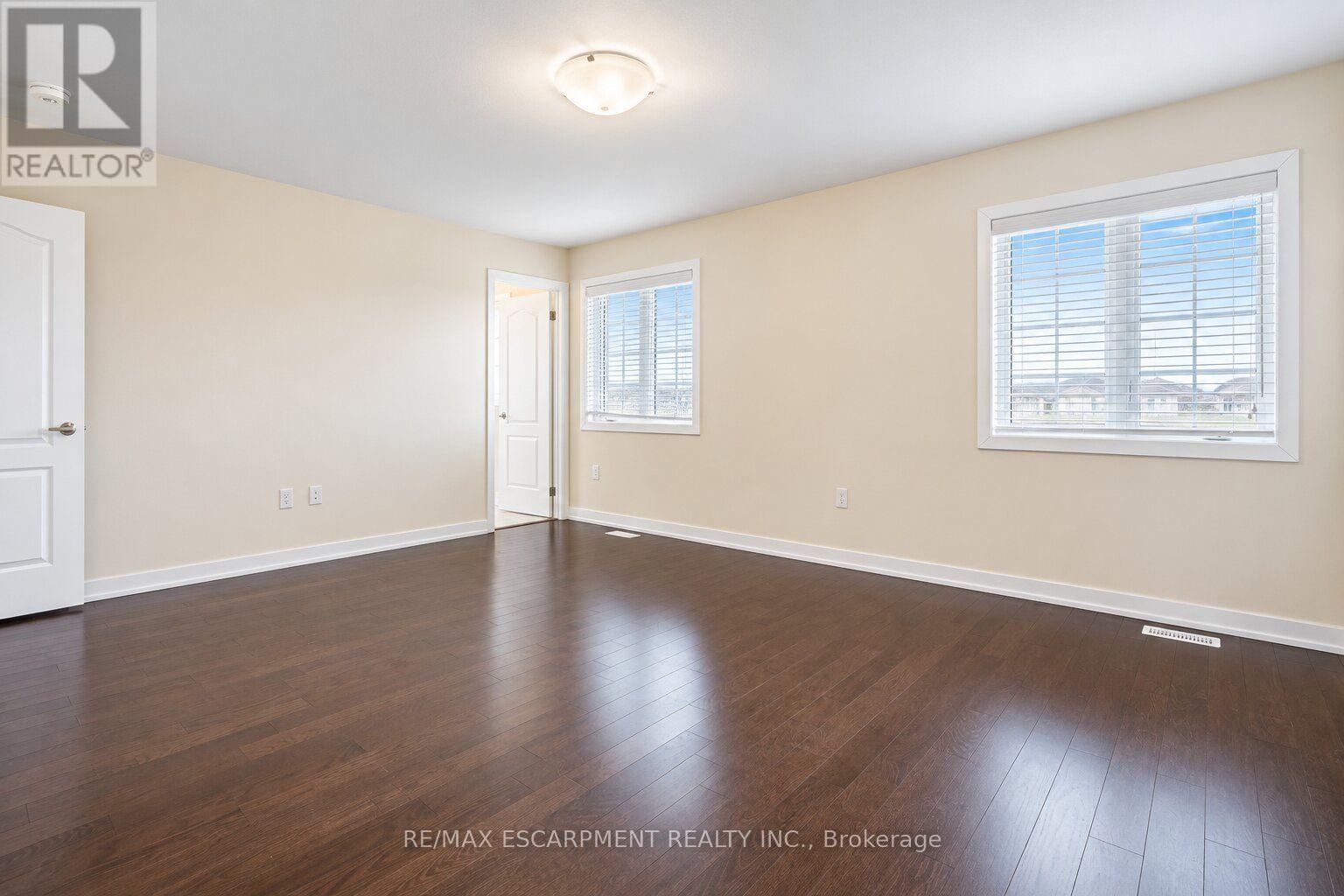 92 Longboat Run W Property Photo 47