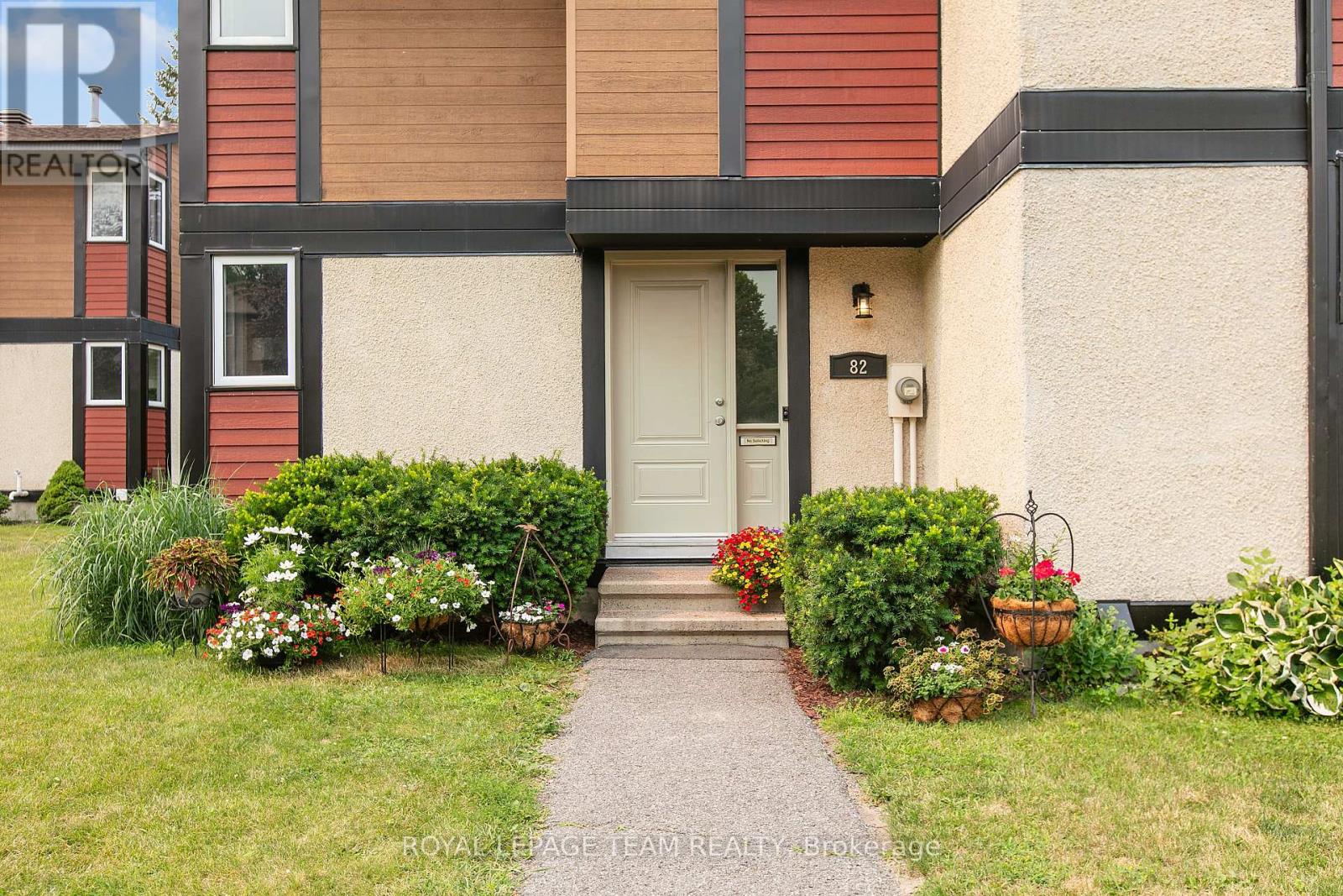 68 - 82 Mcclintock Way Property Photo 2