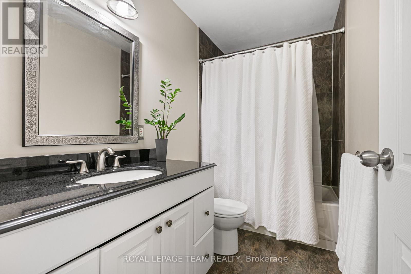 68 - 82 Mcclintock Way Property Photo 22