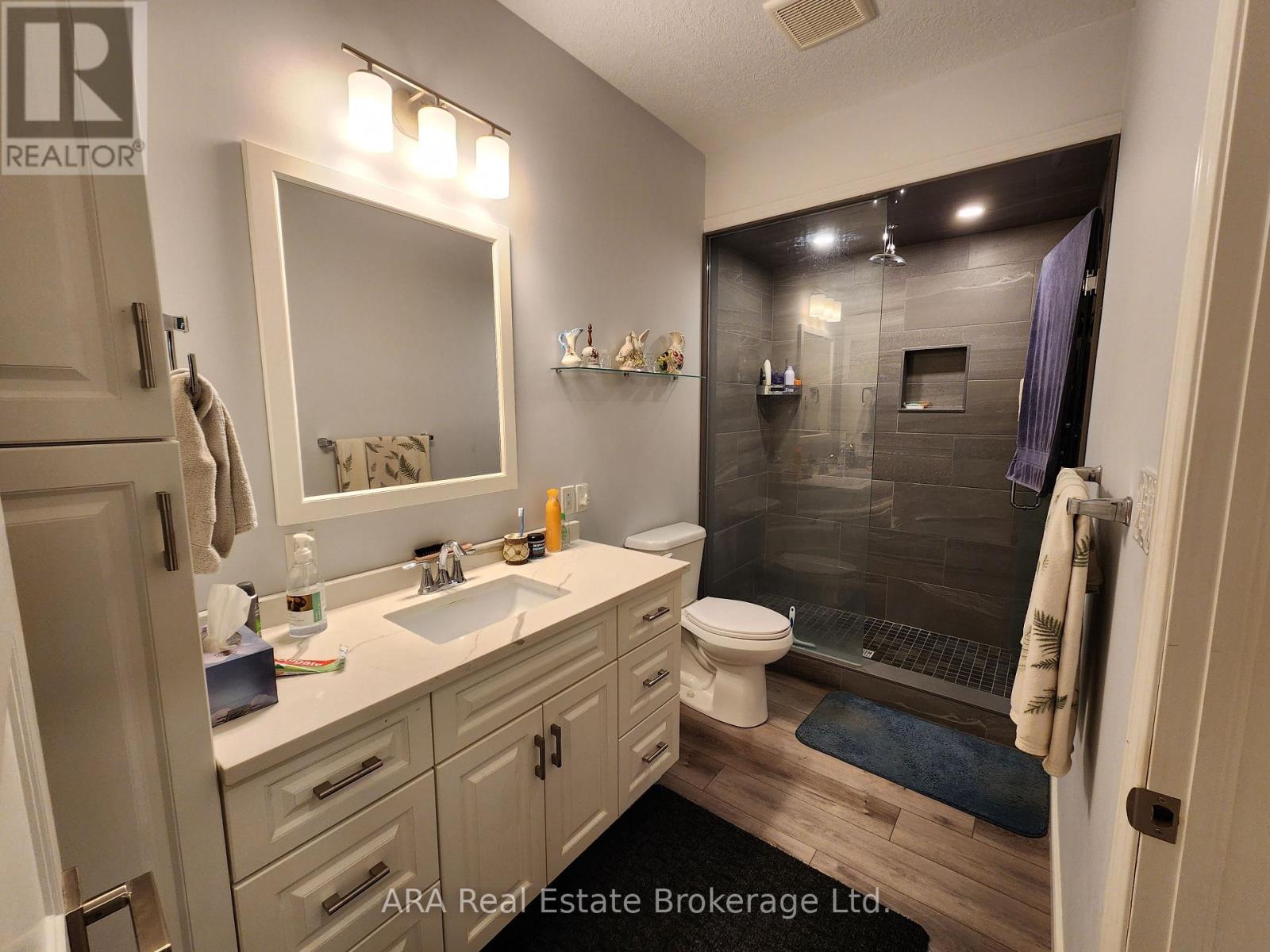 30 - 410 Ridge Road Property Photo 13