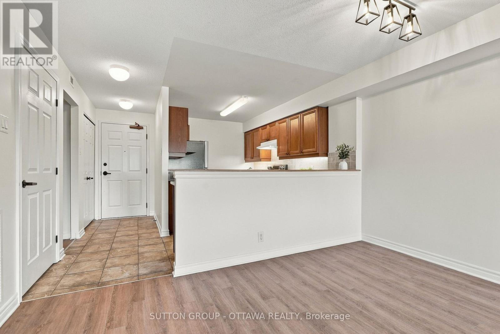 802 - 120 Grant Carman Drive Property Photo 15