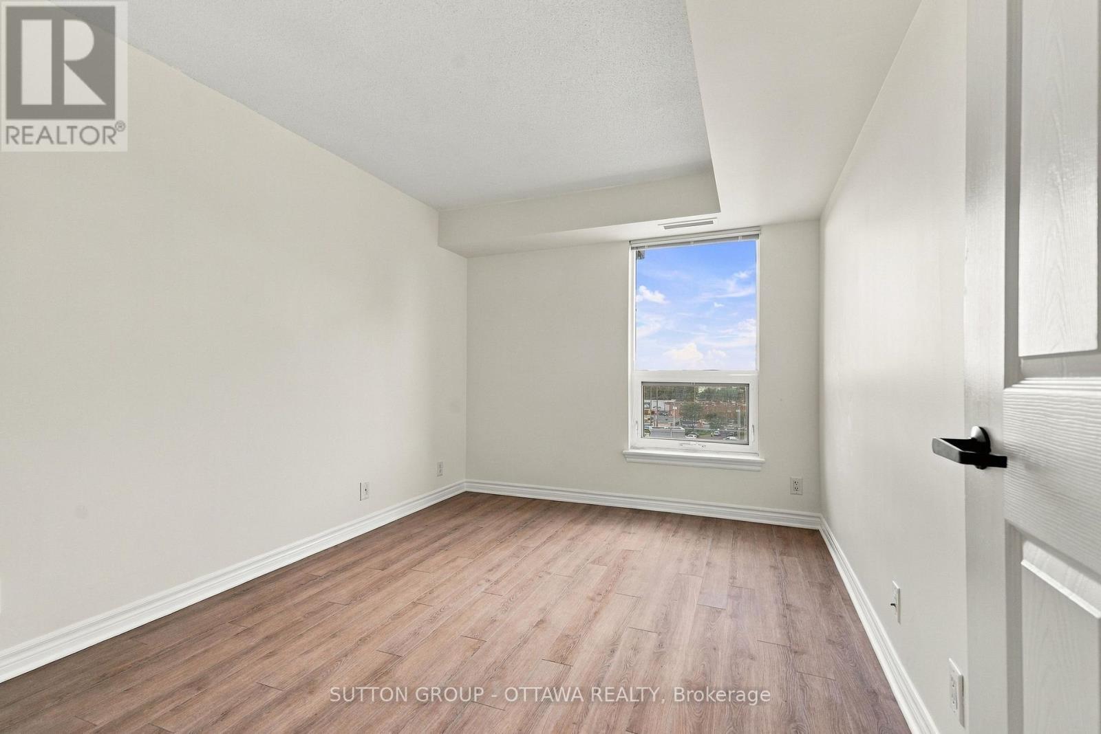 802 - 120 Grant Carman Drive Property Photo 35