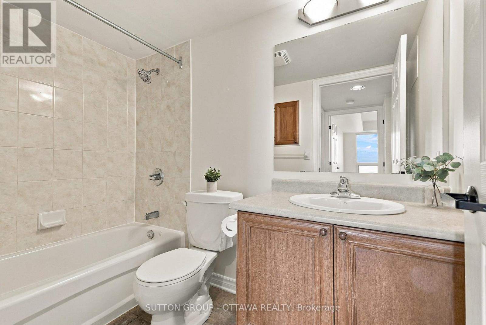 802 - 120 Grant Carman Drive Property Photo 37