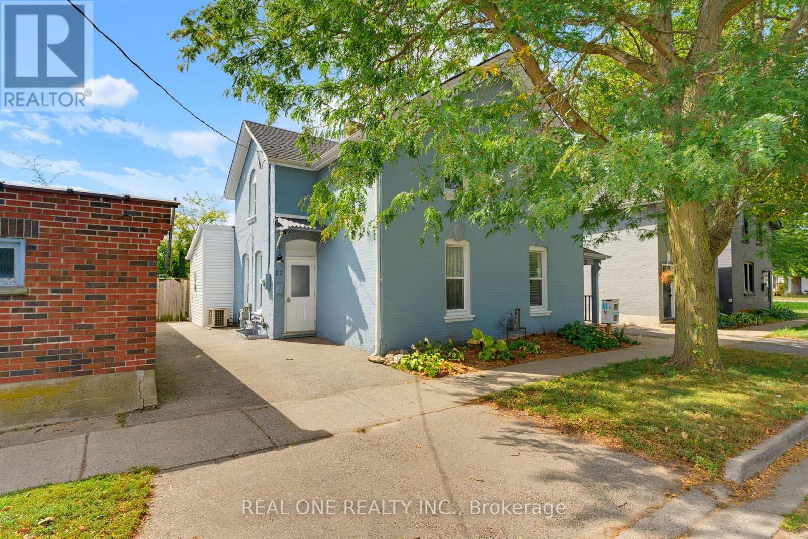 27 Gilkison Street Property Photo 2