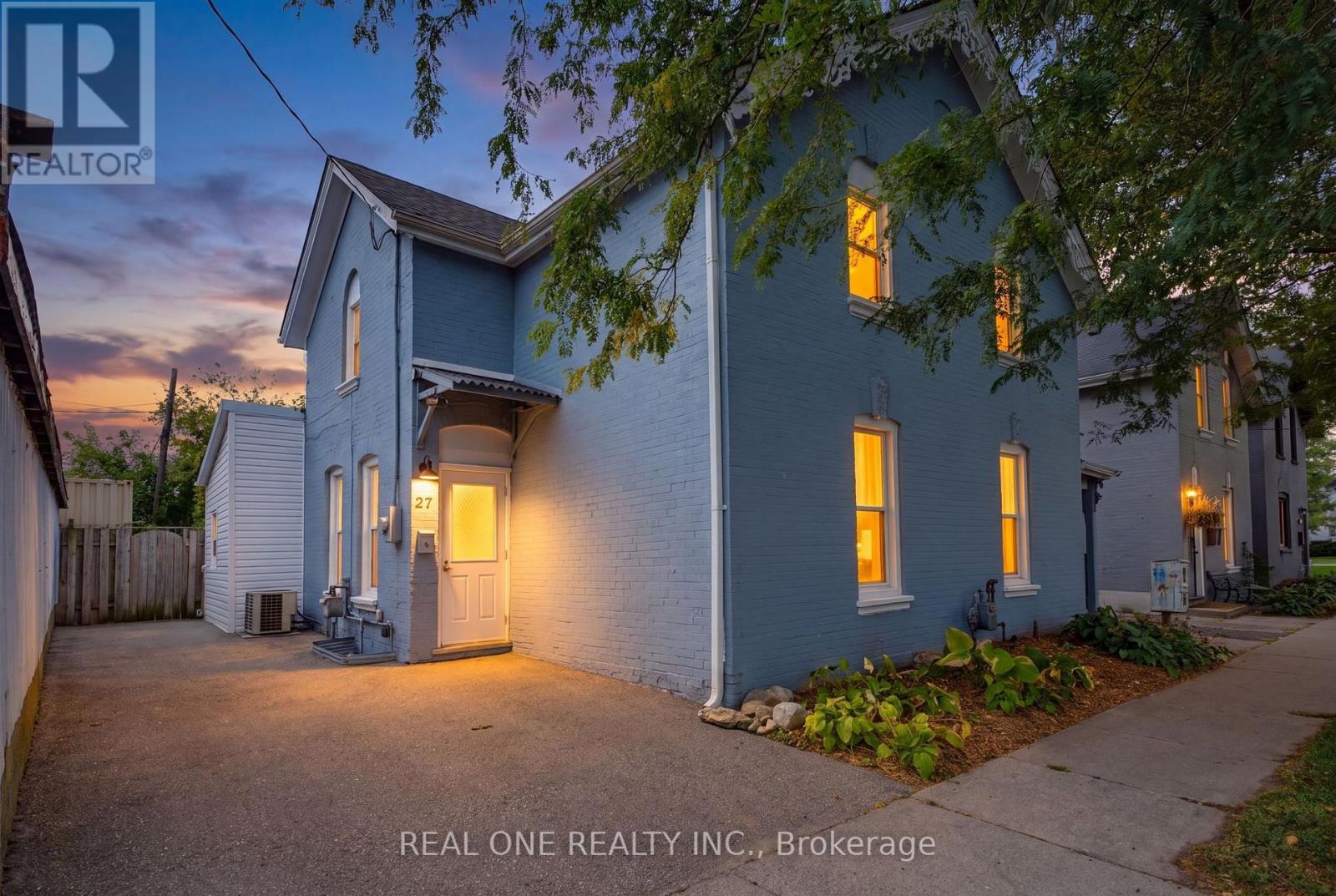 27 Gilkison Street Property Photo 3