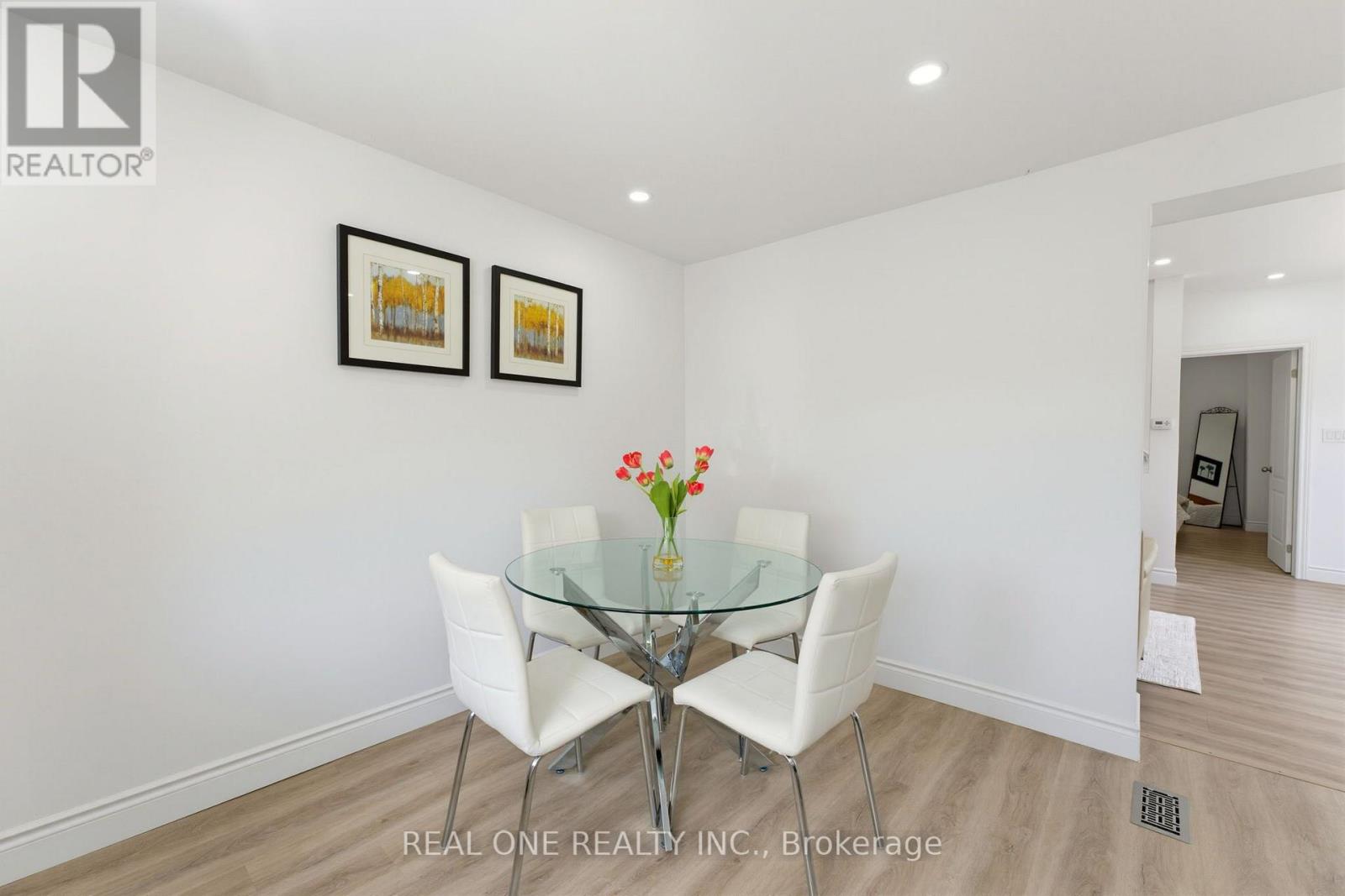 27 Gilkison Street Property Photo 13