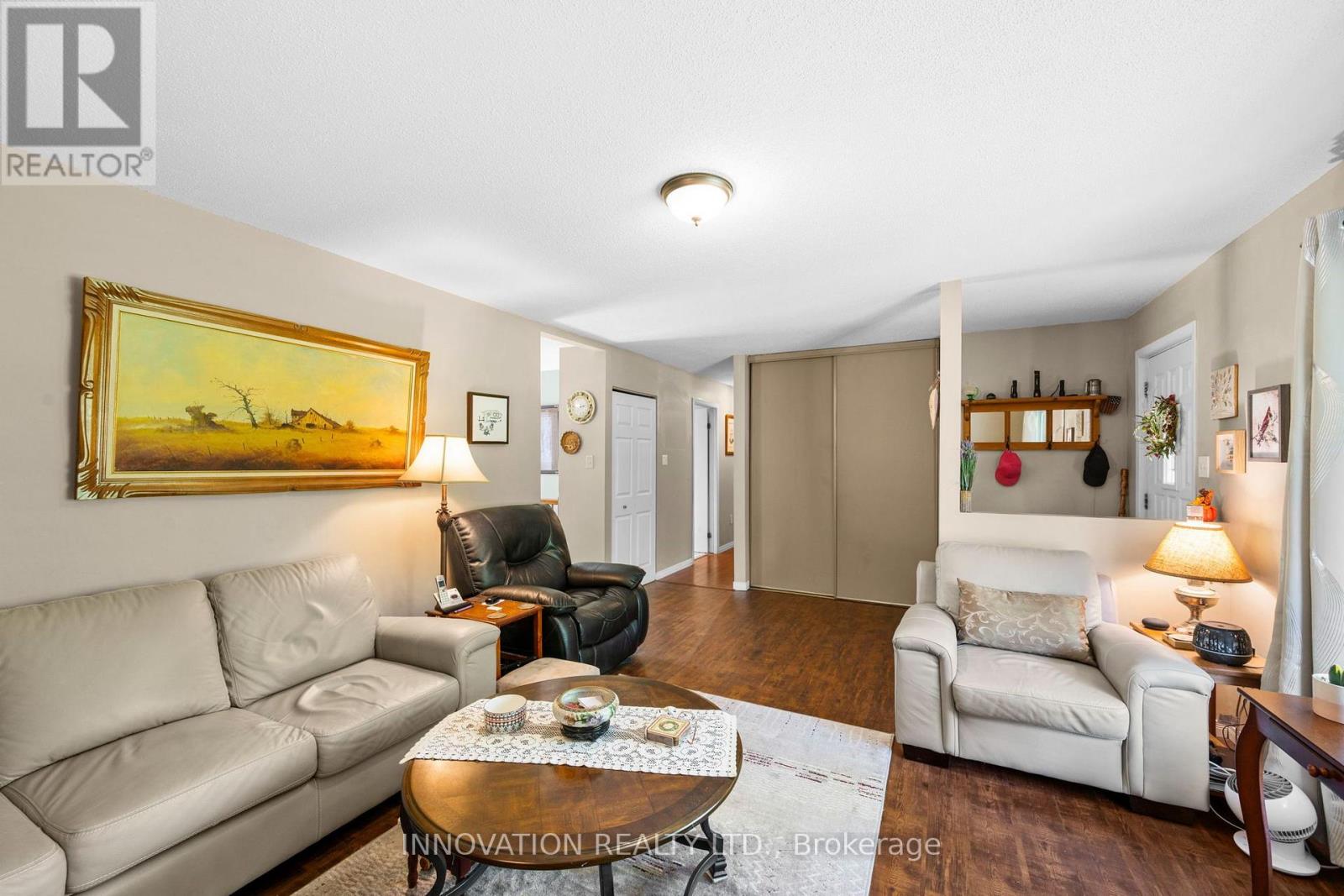 2031 Jochem Road Property Photo 7