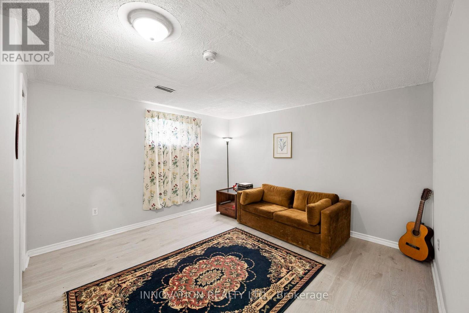 2031 Jochem Road Property Photo 23