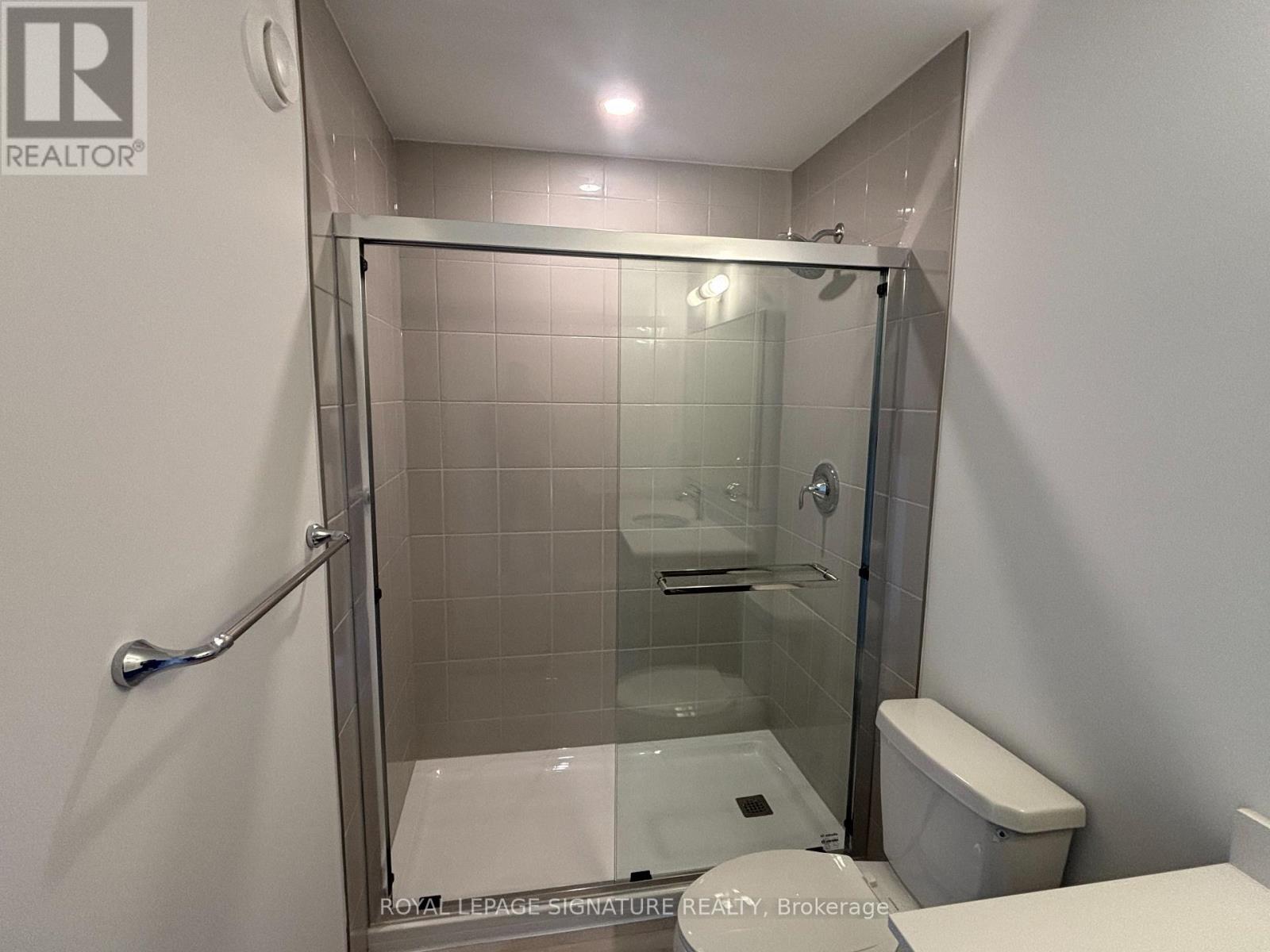 24 - 42 Lowes Road W Property Photo 18