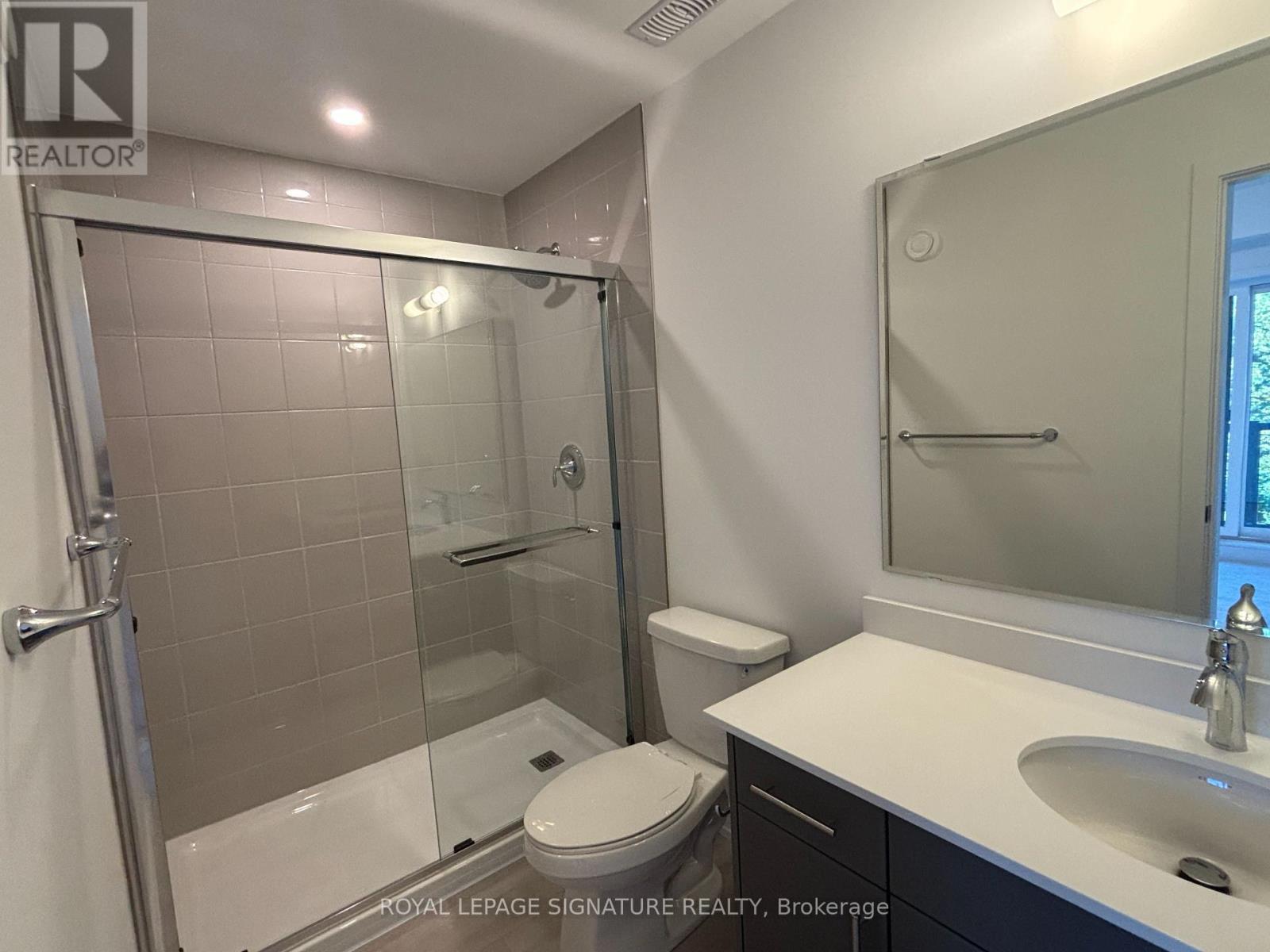 24 - 42 Lowes Road W Property Photo 19