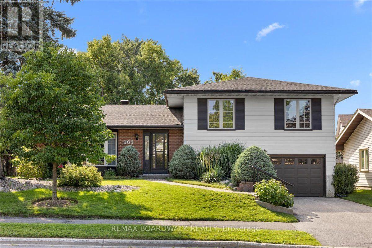 965 Cahill Drive W Property Photo 1