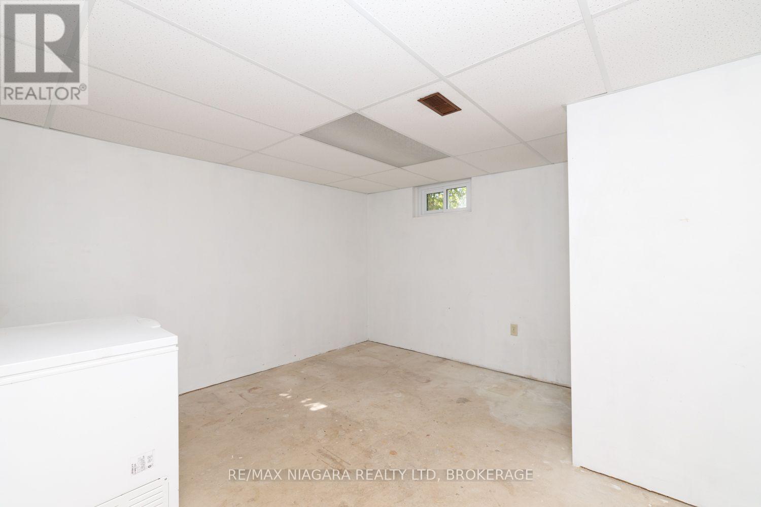 4166 Chippawa Parkway Property Photo 23