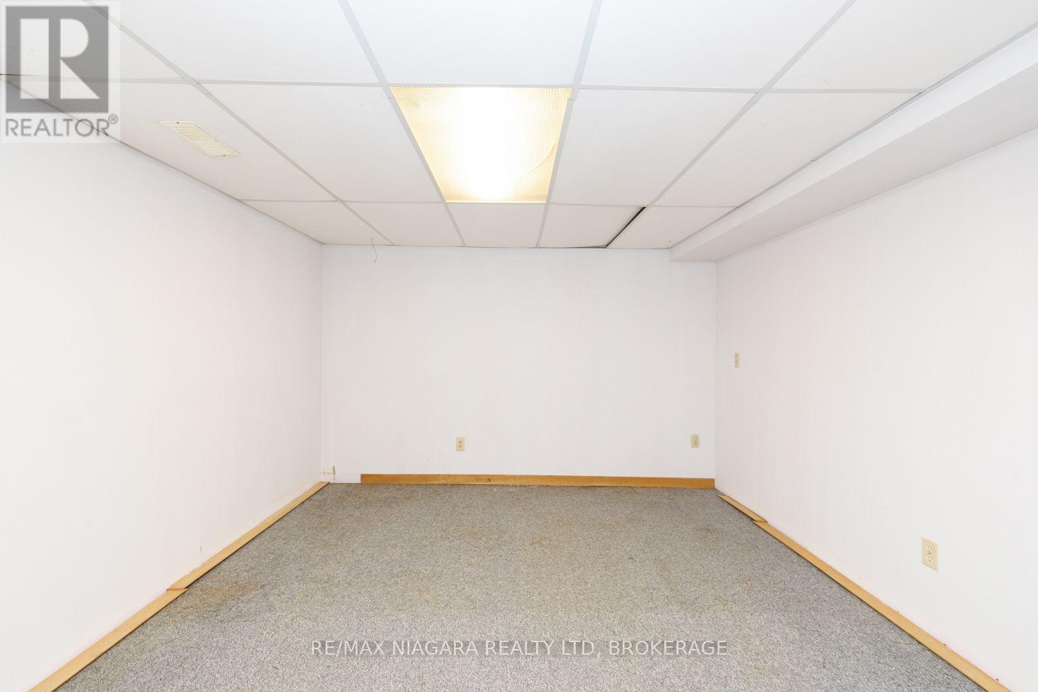 4166 Chippawa Parkway Property Photo 30