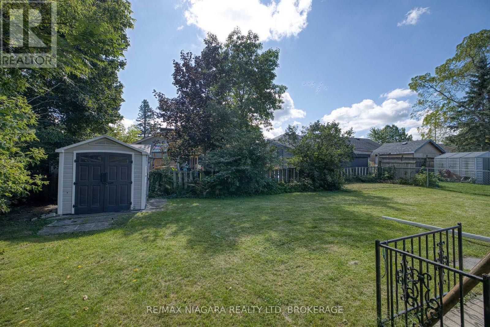 4166 Chippawa Parkway Property Photo 32