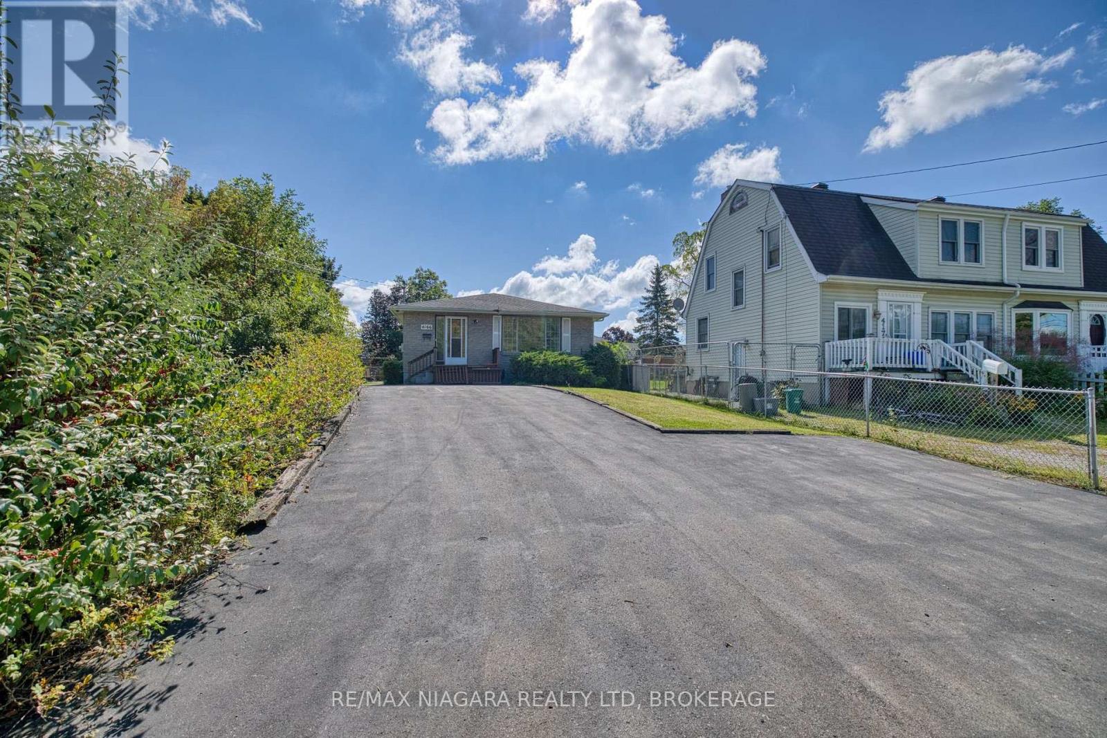 4166 Chippawa Parkway Property Photo 38