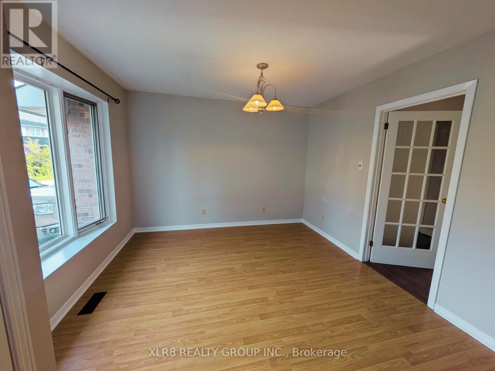 12 John Sidney Crescent Property Photo 4