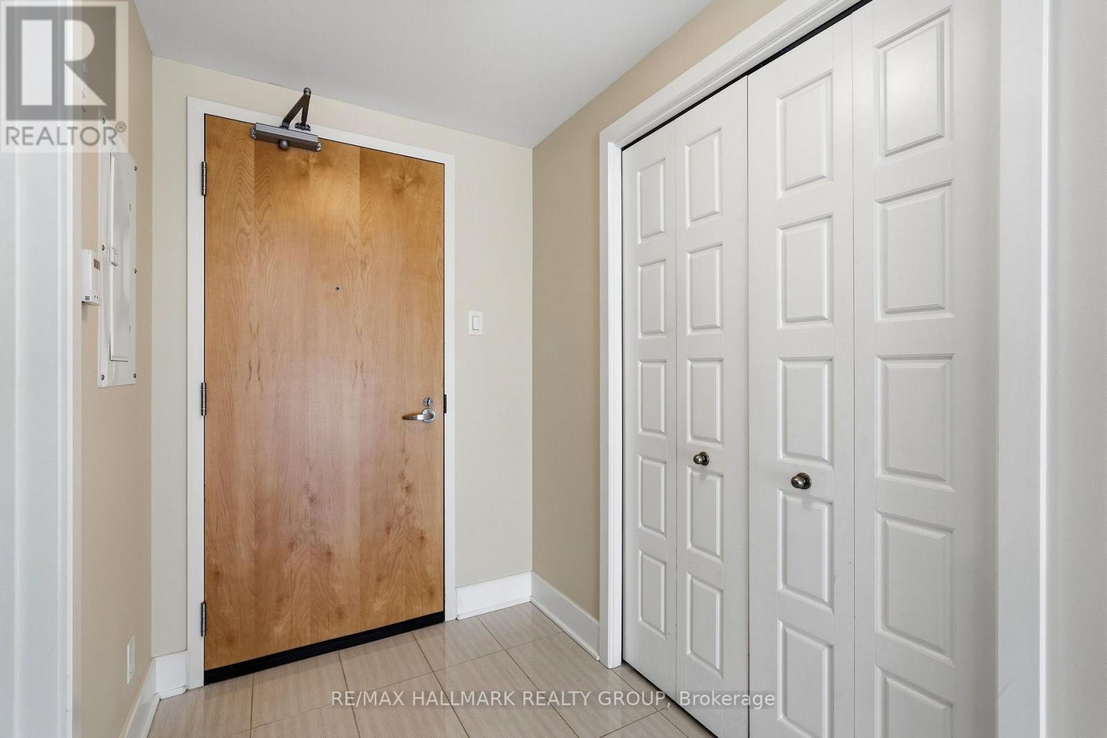 324 - 300c Lett Street Property Photo 6