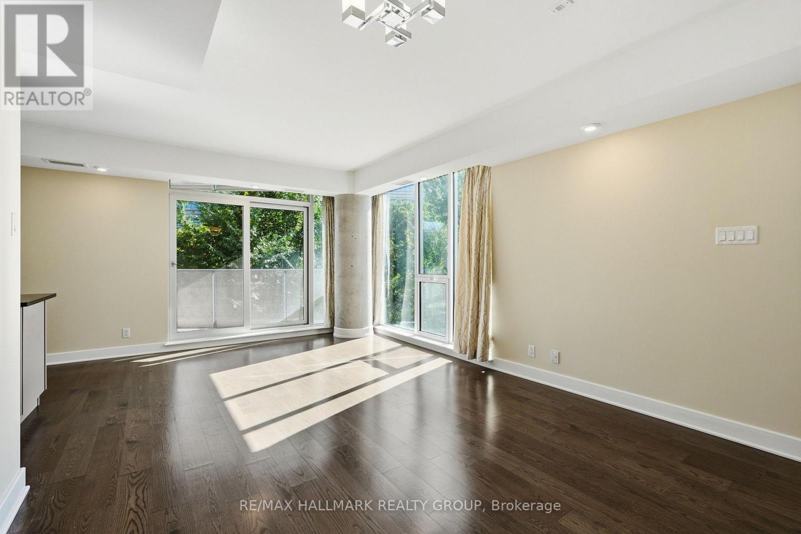 324 - 300c Lett Street Property Photo 10