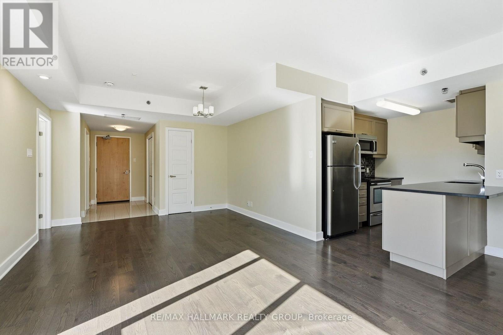 324 - 300c Lett Street Property Photo 12