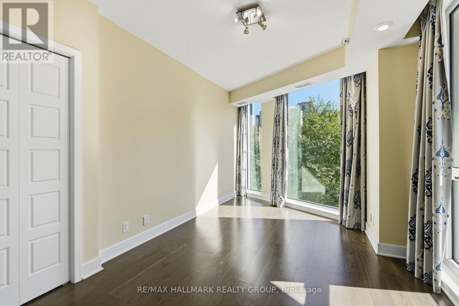 324 - 300c Lett Street Property Photo 19