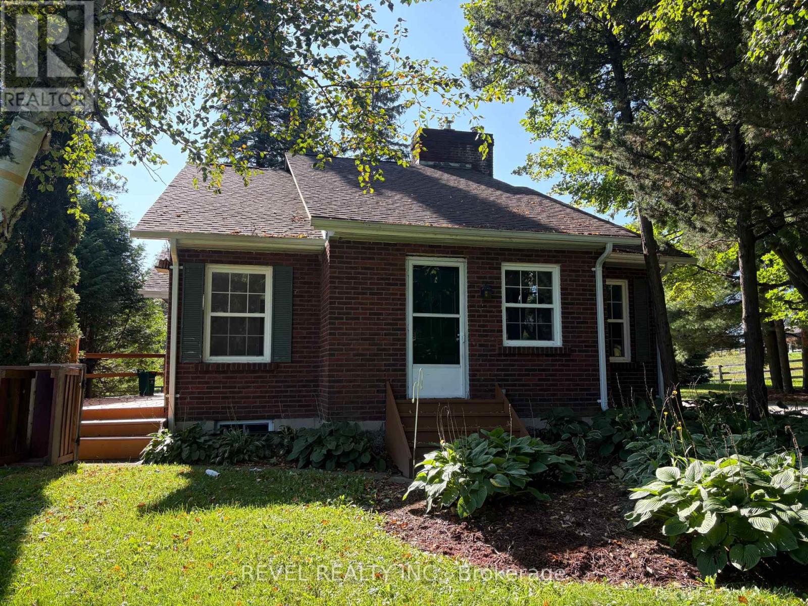 247154 5 Side Road Property Photo 4