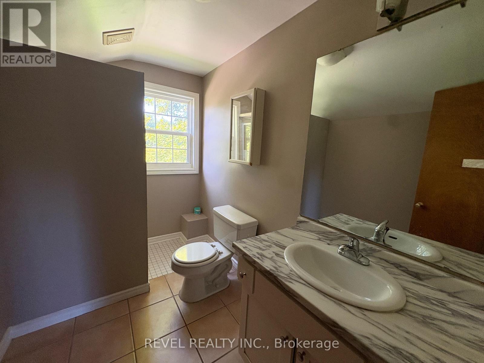 247154 5 Side Road Property Photo 13
