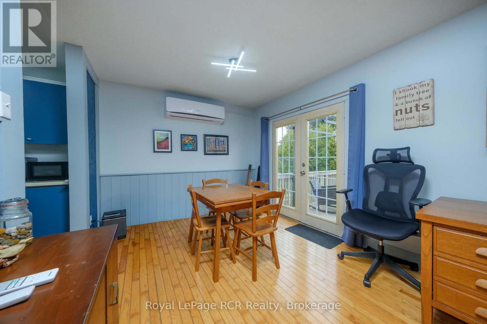 727 Johnston Crescent Property Photo 7