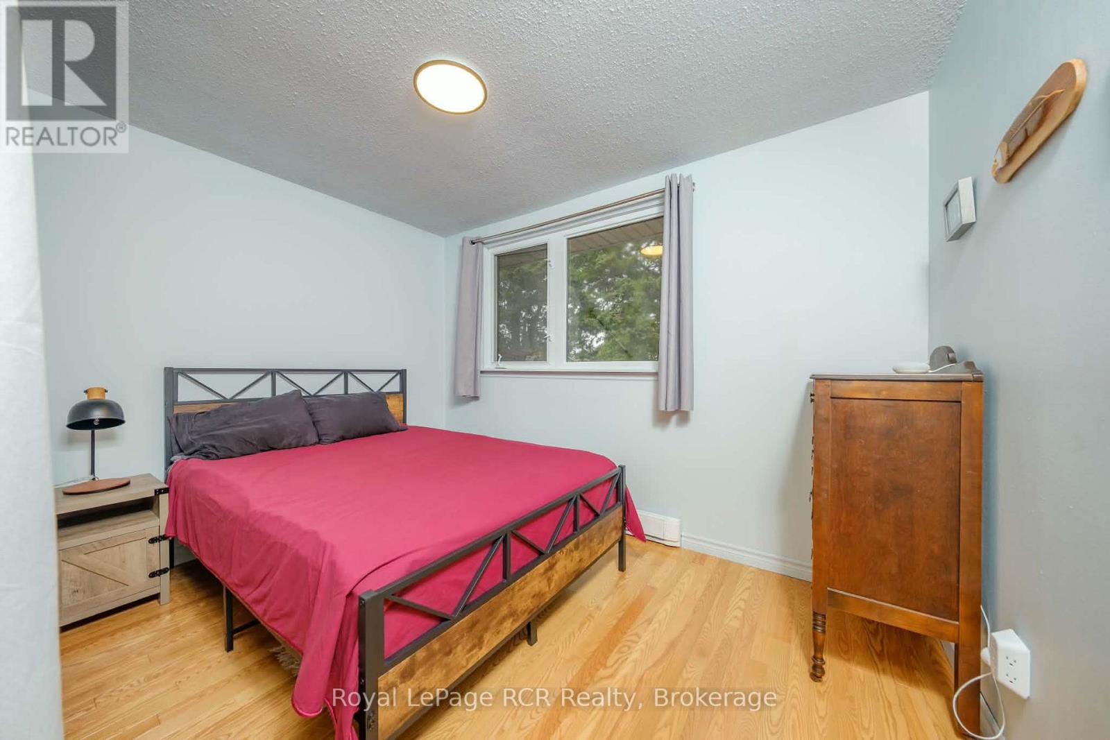 727 Johnston Crescent Property Photo 12